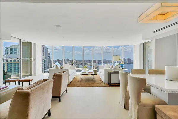 $18,000 | 18911 Collins Avenue, Unit 2705, Sunny Isles Beach, FL 33160