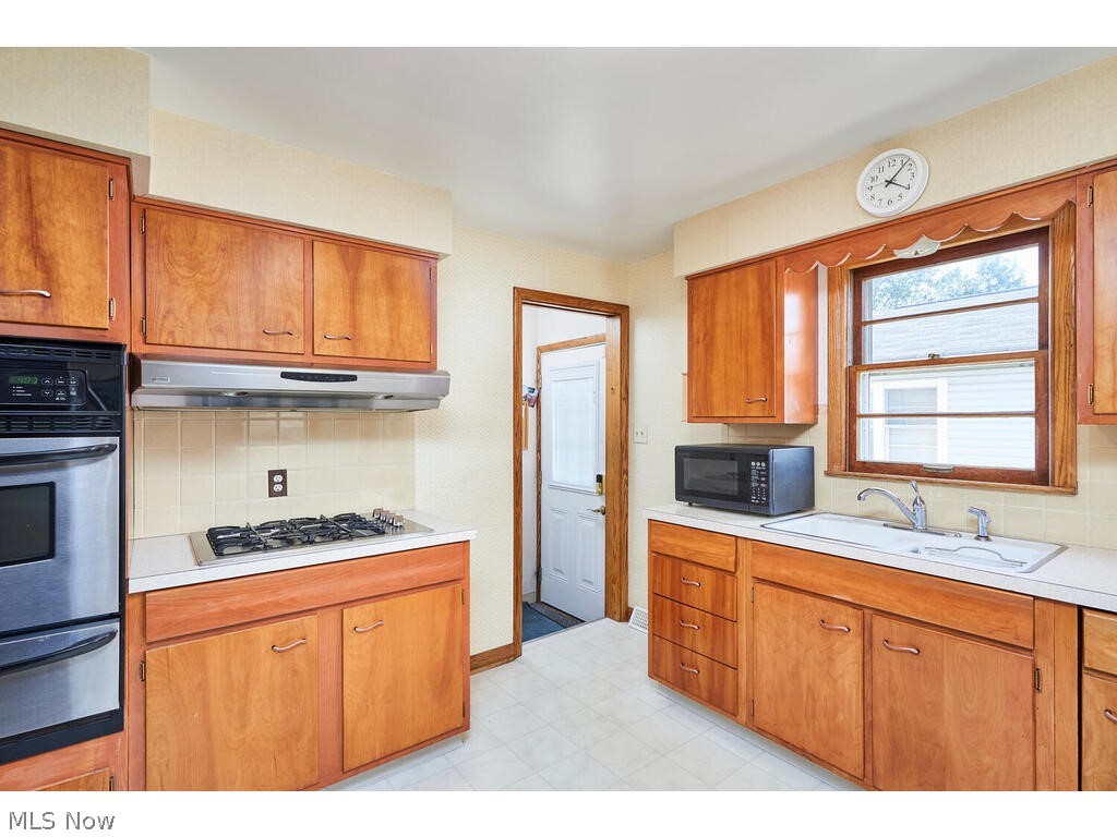 589 Herbert Road Akron, OH 44312 - Photo 5 of 18 Gallery Image 5