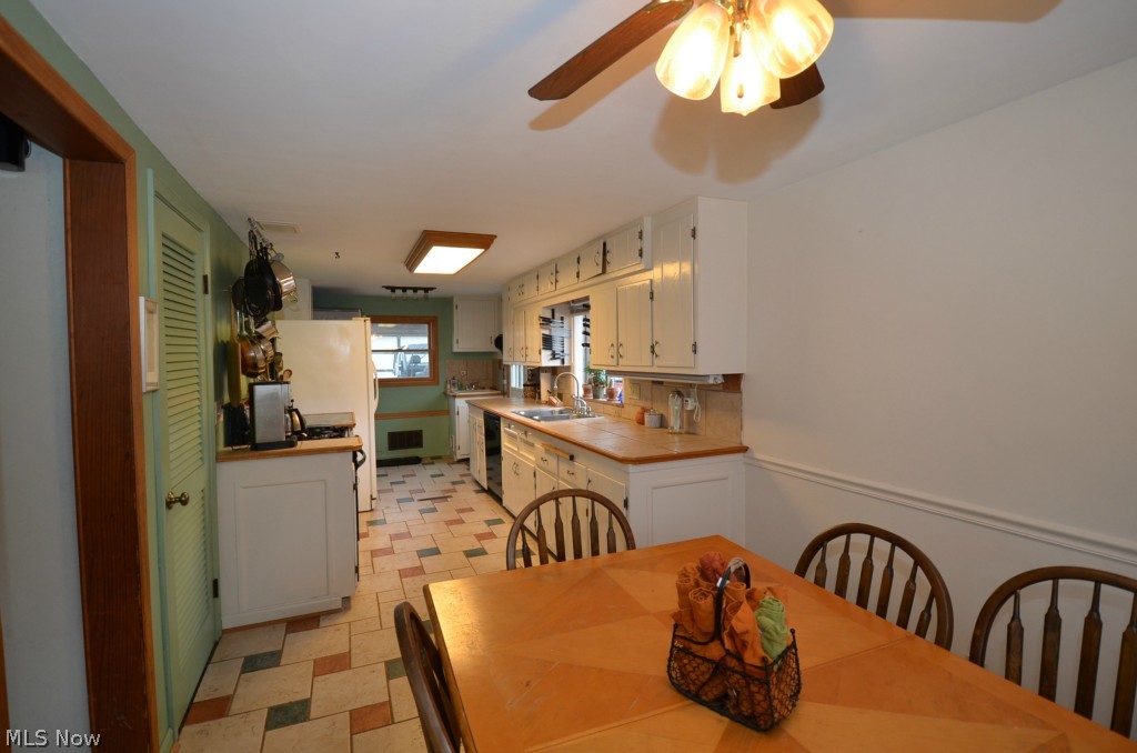 258 Sunset Road Avon Lake, OH 44012 - Photo 6 of 25 Gallery Image 6