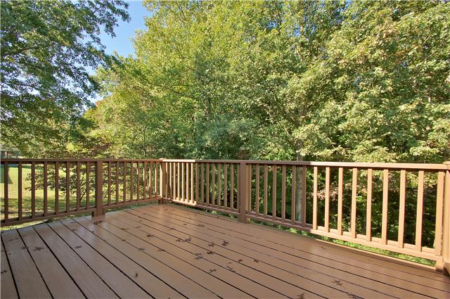 7235 Appleview Road Goodlettsville, TN 37072 - Photo 17 of 20 Enjoy the peace and quiet on the Deck overlooking the Back Yard.