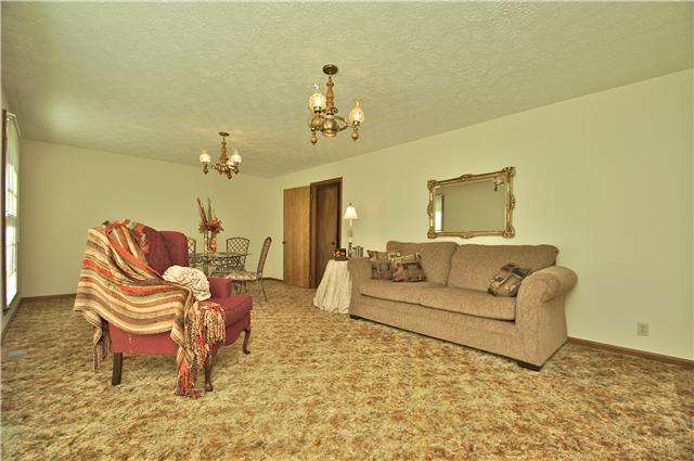 7235 Appleview Road Goodlettsville, TN 37072 - Photo 7 of 20 23x13 Combination Living Room & Dining Room offers lots of windows and space to entertain.