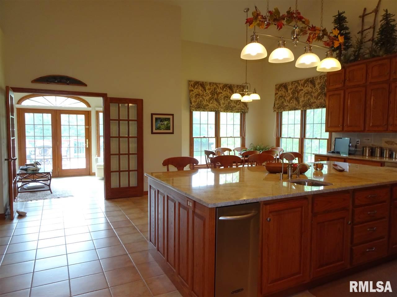 18833 East Wildwood Road Farmington, IL 61531 - Photo 11 of 35 Gallery Image 11