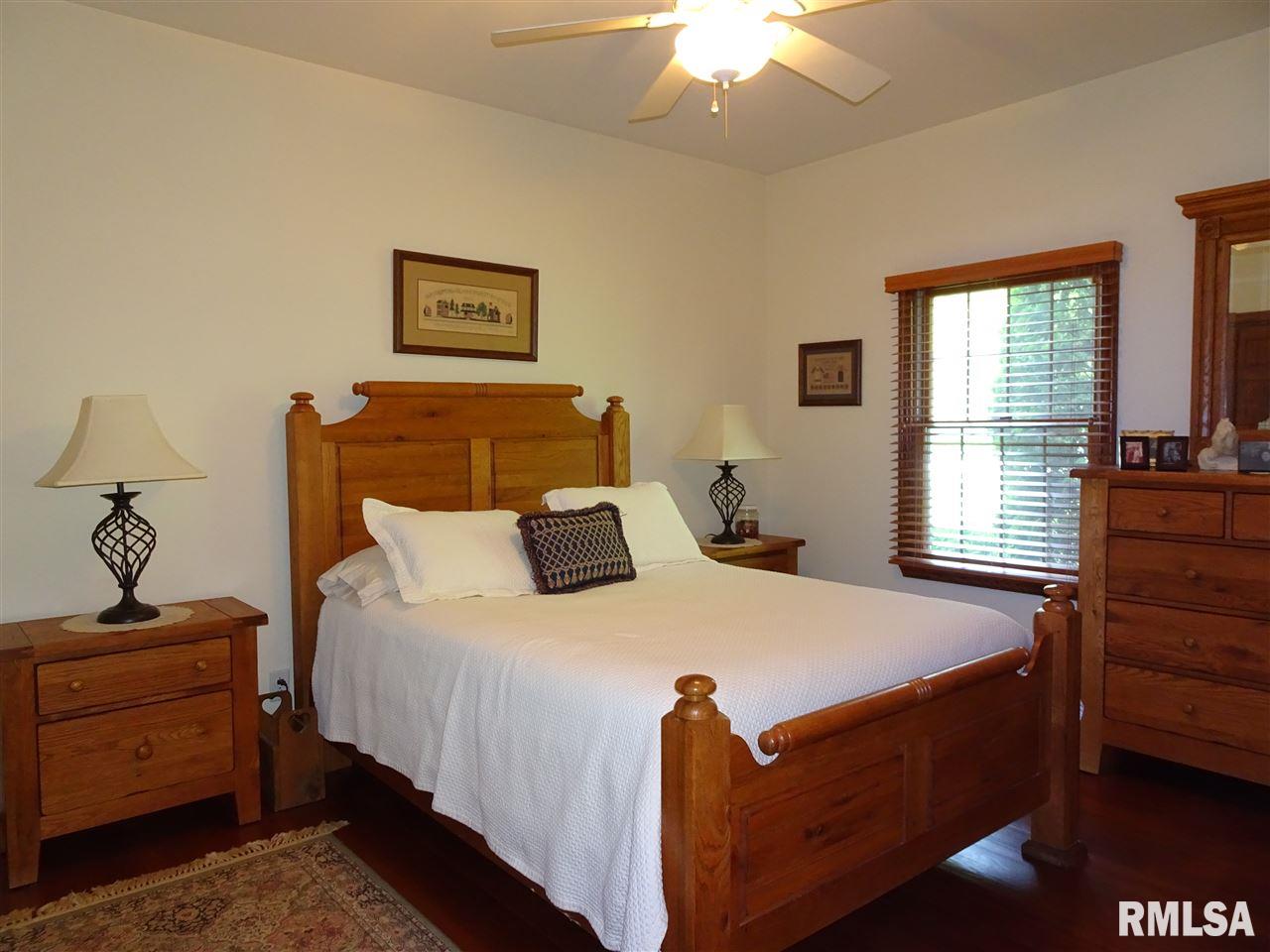 18833 East Wildwood Road Farmington, IL 61531 - Photo 21 of 35 Gallery Image 21