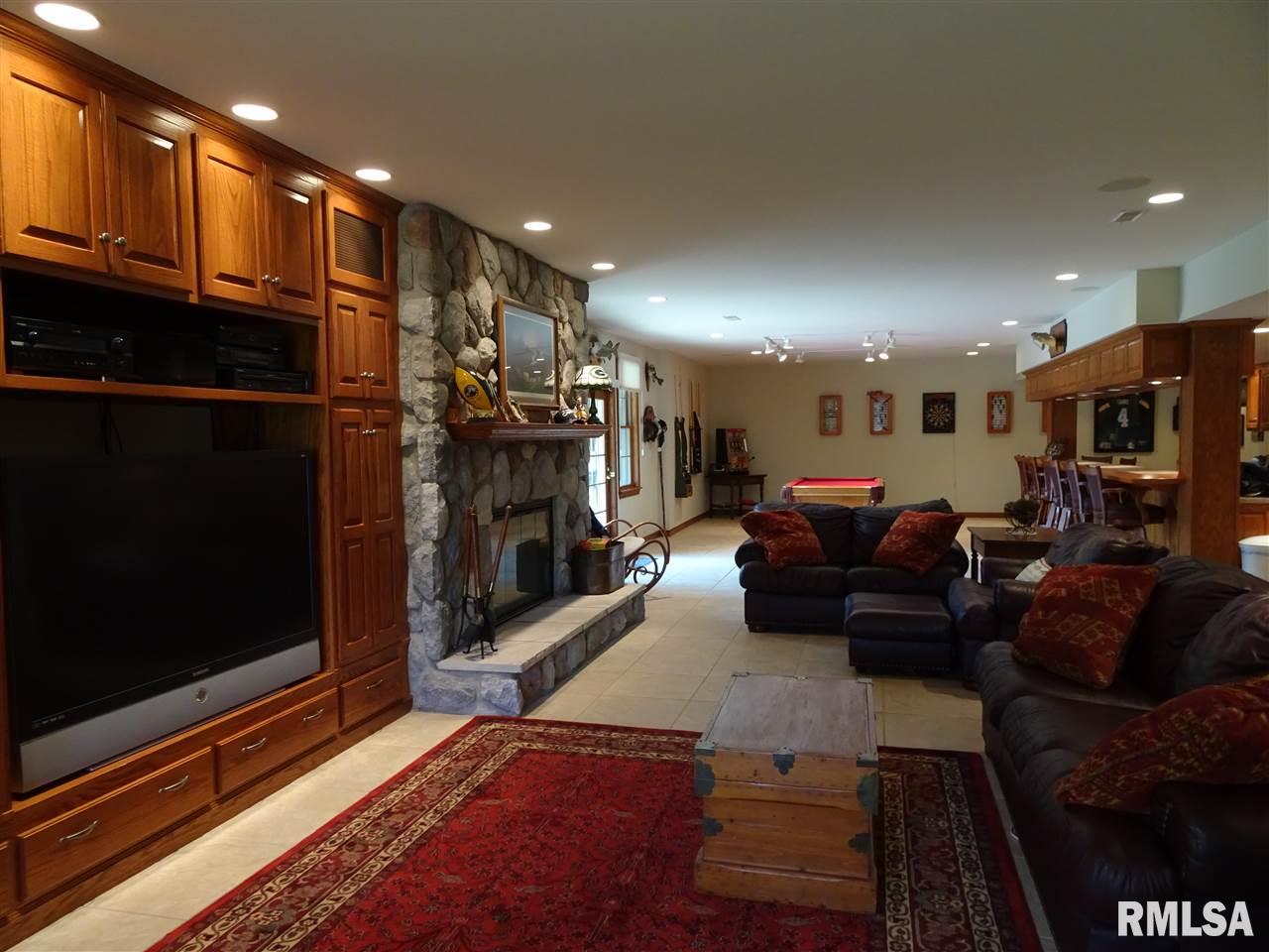 18833 East Wildwood Road Farmington, IL 61531 - Photo 25 of 35 Gallery Image 25