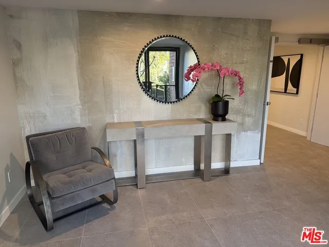$1,399,990 | 4752 Park Encino Lane, Unit 212, Encino, CA 91436