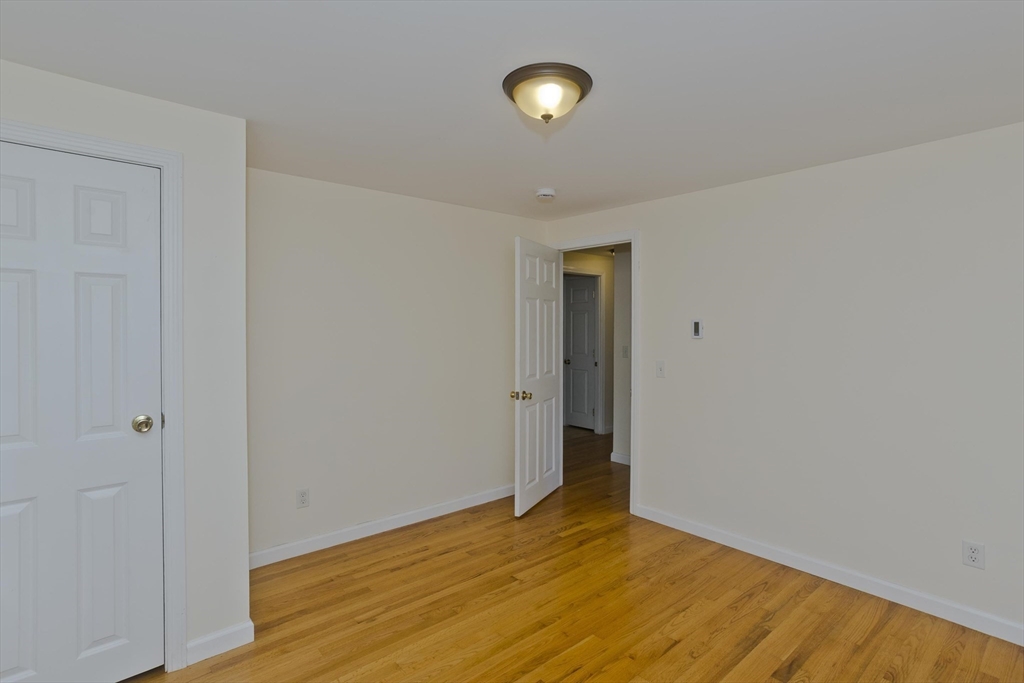 68 Saffron Circle Springfield, MA 01129 - Photo 8 of 26 Gallery Image 8