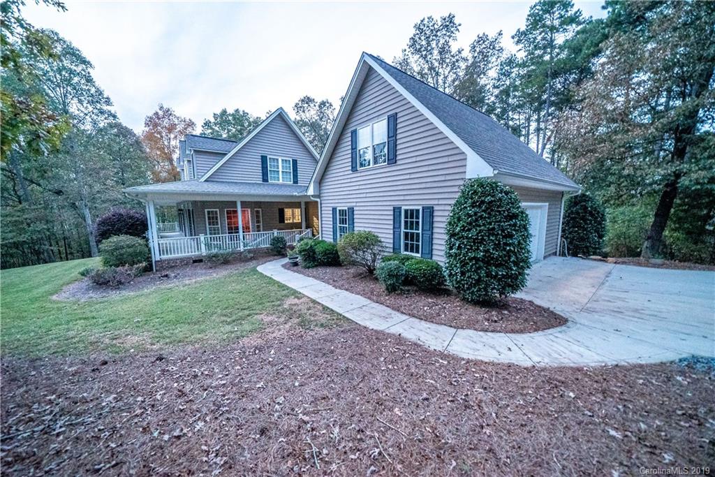 12757 St Martin Road Oakboro, NC 28129 - Photo 4 of 31 Gallery Image 4