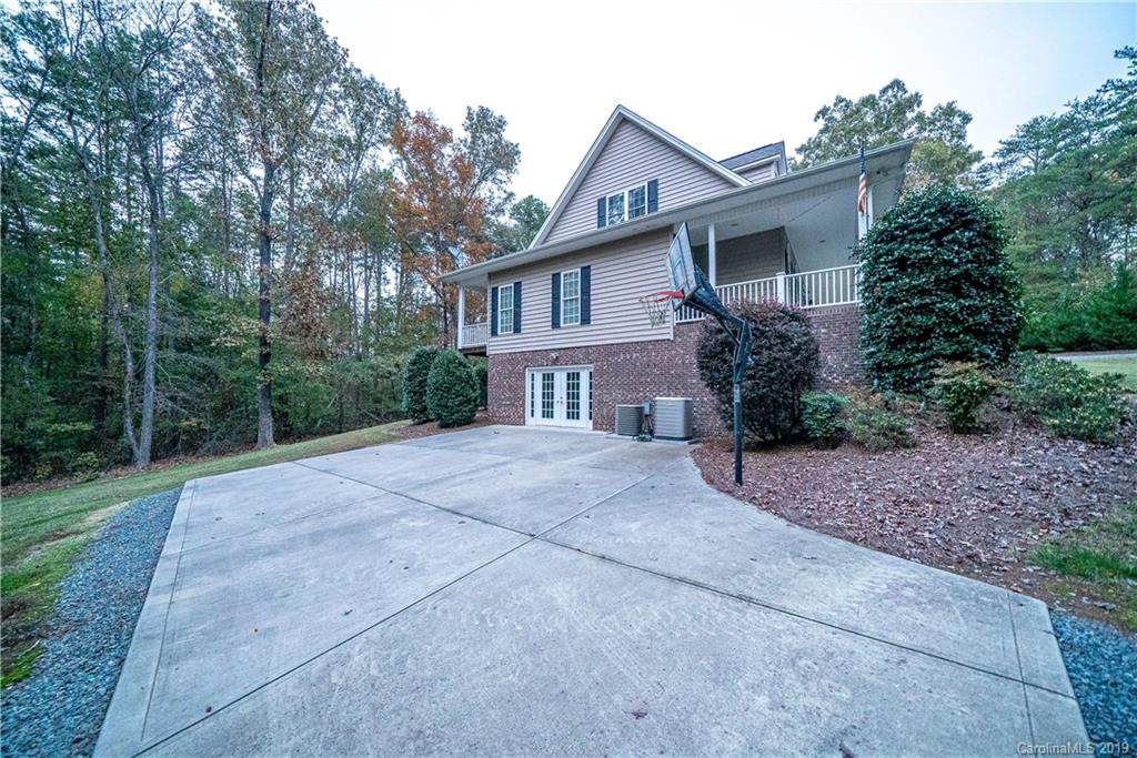 12757 St Martin Road Oakboro, NC 28129 - Photo 7 of 31 Gallery Image 7