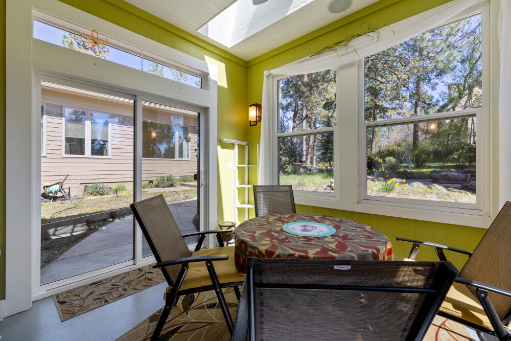 12054 Kestrel Road Klamath Falls, OR 97601 - Photo 47 of 78 Gallery Image 47