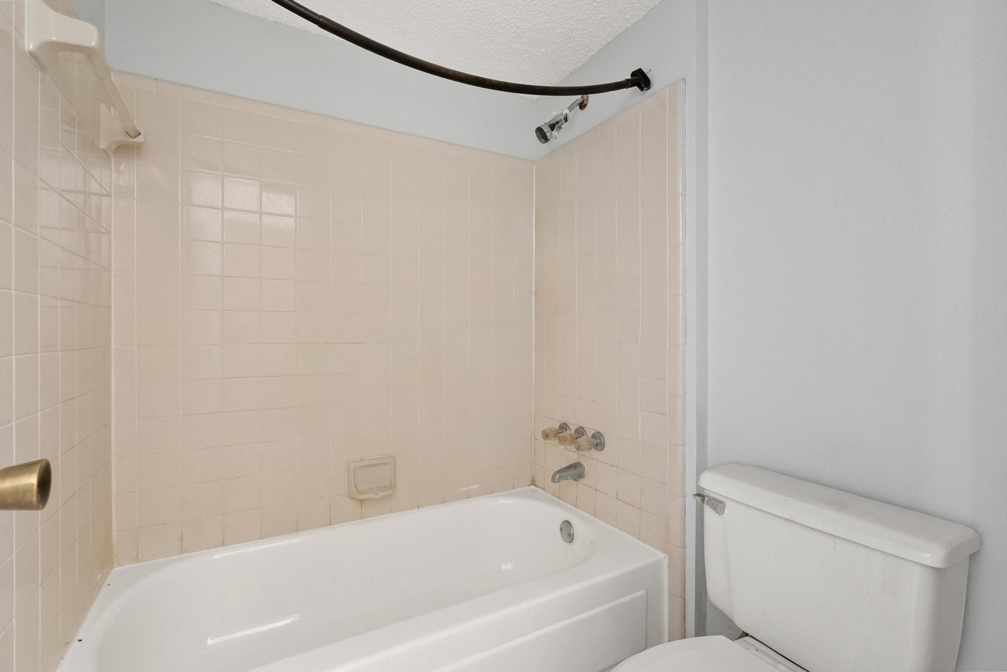 4201 West McNab Road, Unit 25 Pompano Beach, FL 33069 - Photo 13 of 28 DSC07177