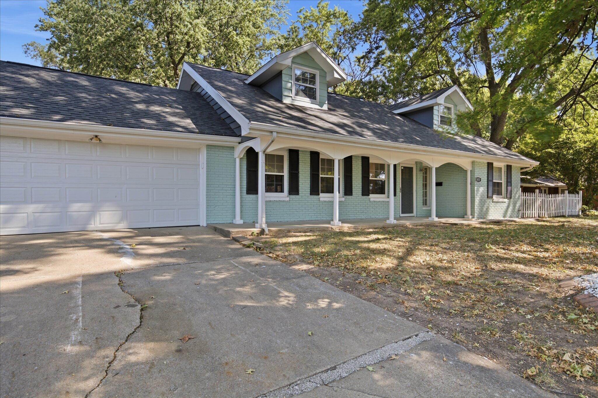1015 West Downing Street Springfield, MO 65807 - Photo 4 of 44 04-IMG_3758