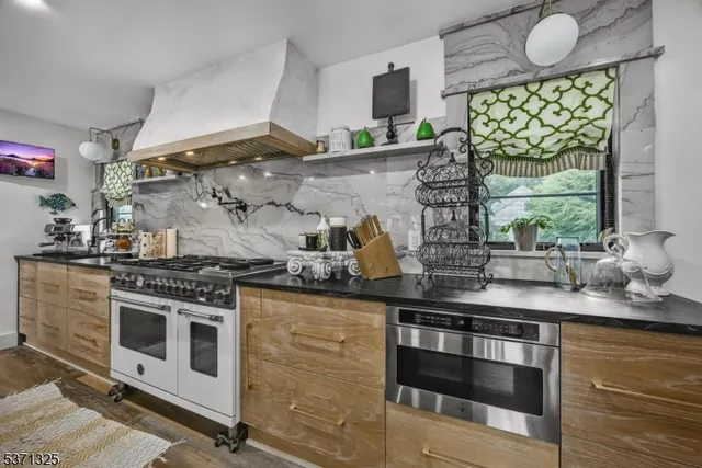 $1,799,900 | 590 West Shore Trail, Sparta, NJ 07871