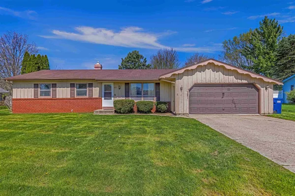 $275,000 | 621 East Holly Road, Beloit, WI 53511
