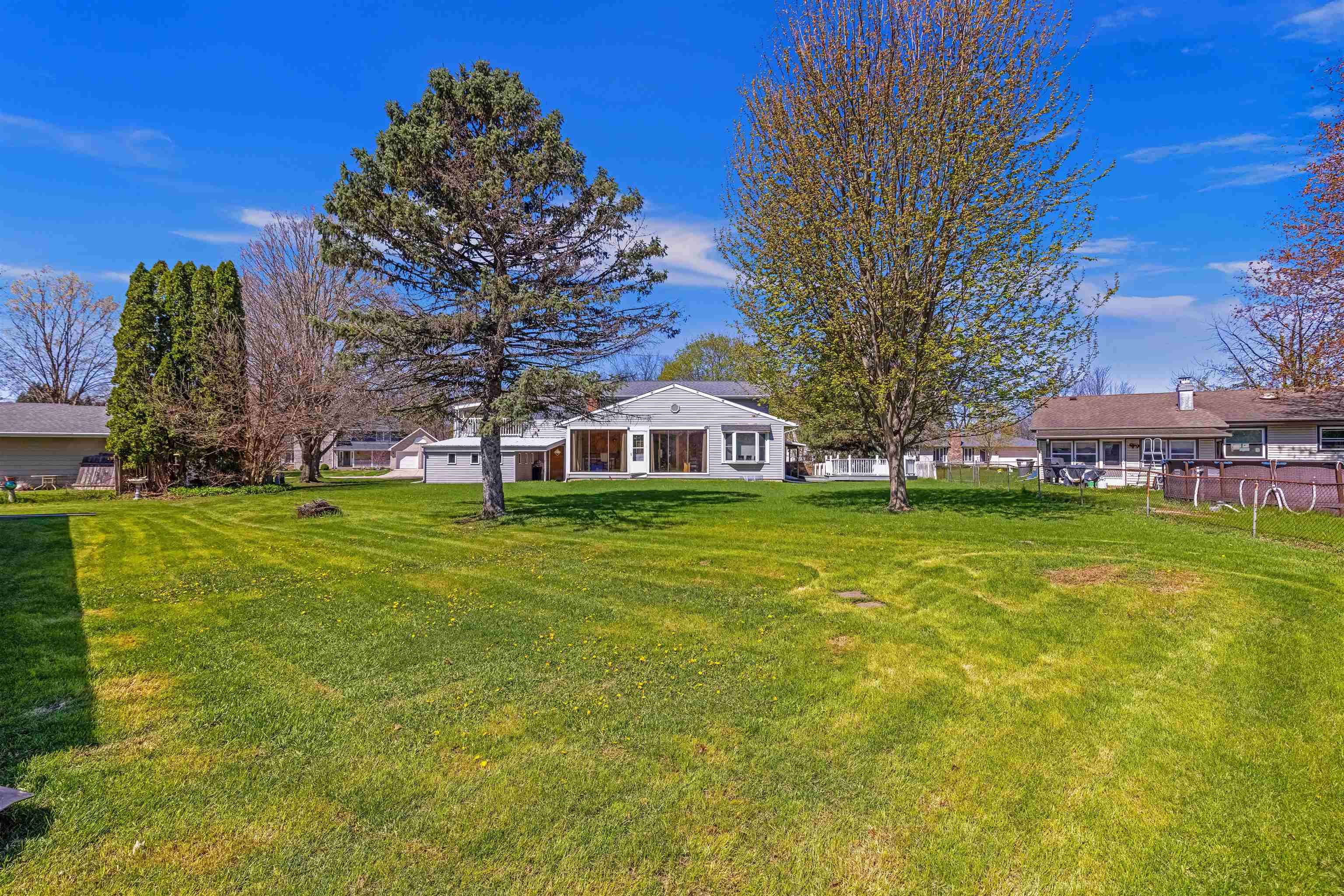 621 East Holly Road Beloit, WI 53511 - Photo 18 of 19