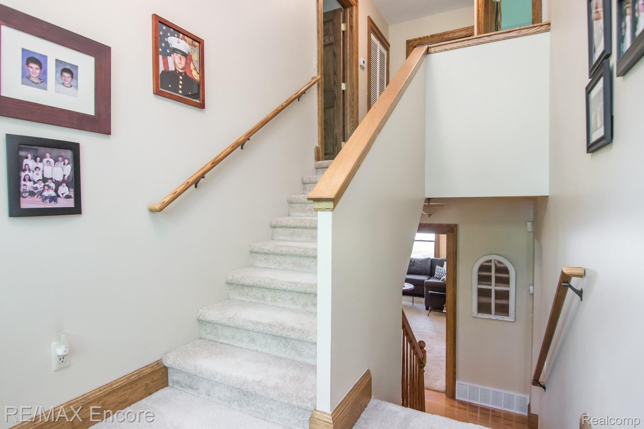 2645 Hickory Lawn Road Rochester, MI 48307 - Photo 15 of 39 IMG_2877.jpg