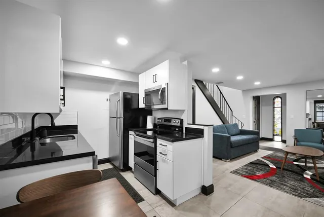 $1,699,500 | 621 Northeast 28th Street, Wilton Manors, FL 33334