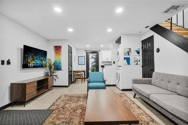 $1,699,500 | 621 Northeast 28th Street, Wilton Manors, FL 33334