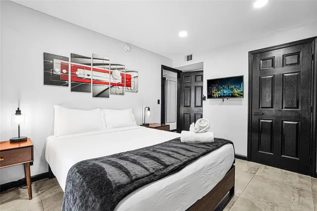 $1,699,500 | 621 Northeast 28th Street, Wilton Manors, FL 33334