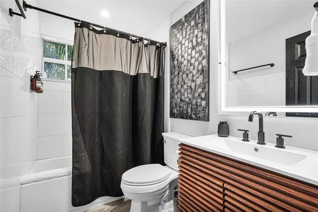 $1,699,500 | 621 Northeast 28th Street, Wilton Manors, FL 33334