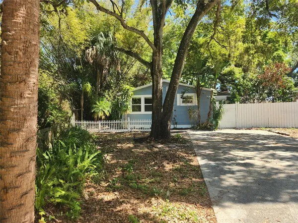 $379,900 | 504 Belmont Street, Safety Harbor, FL 34695