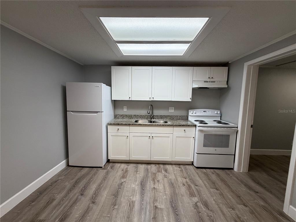 1400 Strawberry Place, Unit 5 Plant City, FL 33563 - Photo 6 of 12