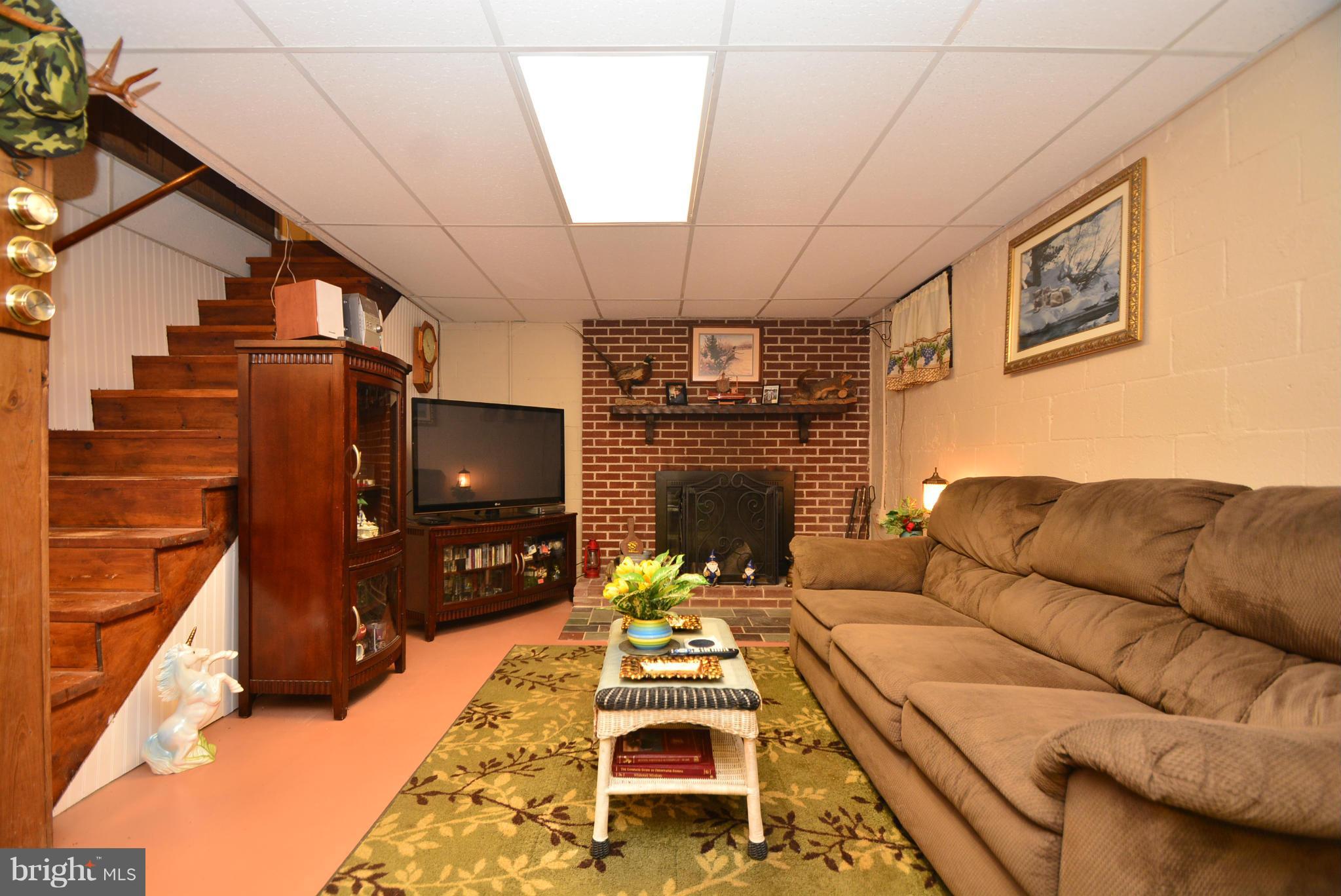 1002 South Stepney Road Aberdeen, MD 21001 - Photo 17 of 30 Family Room