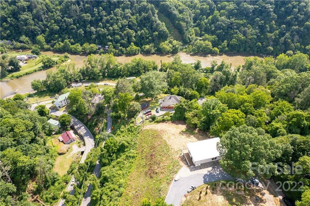 126 Story Road Marshall, NC 28753 - Photo 8 of 37 Gallery Image 8