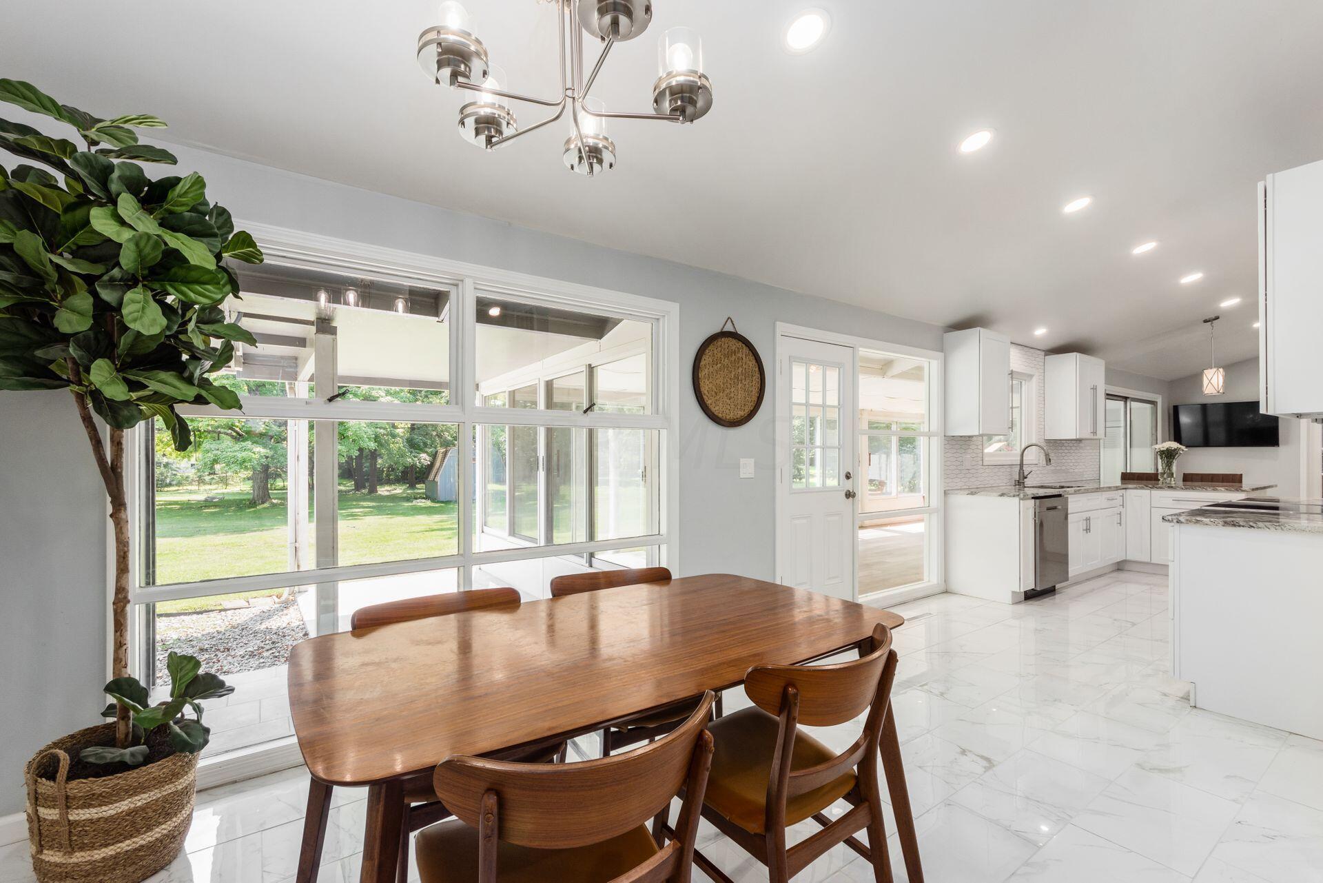 3495 Fishinger Road Columbus, OH 43221 - Photo 18 of 55 Dining