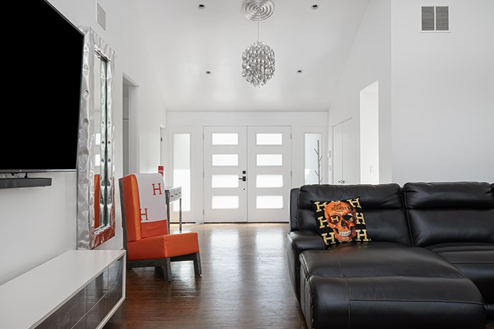 20 Woodland Terrace Providence, RI 02906 - Photo 15 of 50