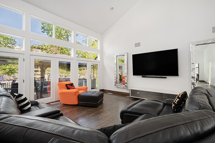 20 Woodland Terrace Providence, RI 02906 - Photo 18 of 50