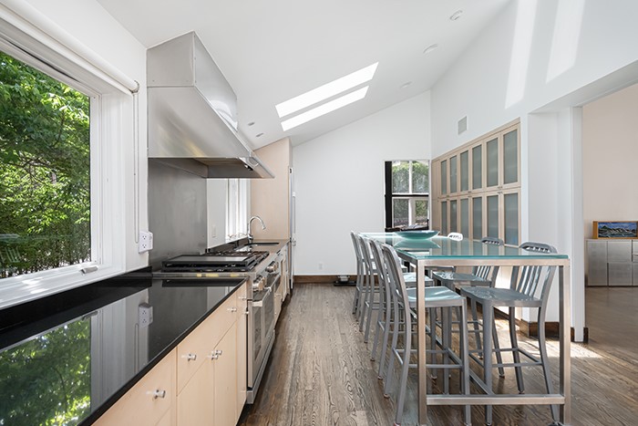 20 Woodland Terrace Providence, RI 02906 - Photo 26 of 50