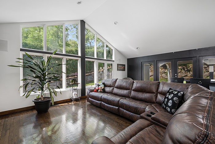 20 Woodland Terrace Providence, RI 02906 - Photo 30 of 50