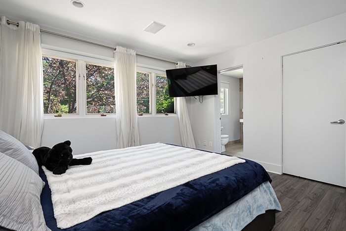 20 Woodland Terrace Providence, RI 02906 - Photo 36 of 50