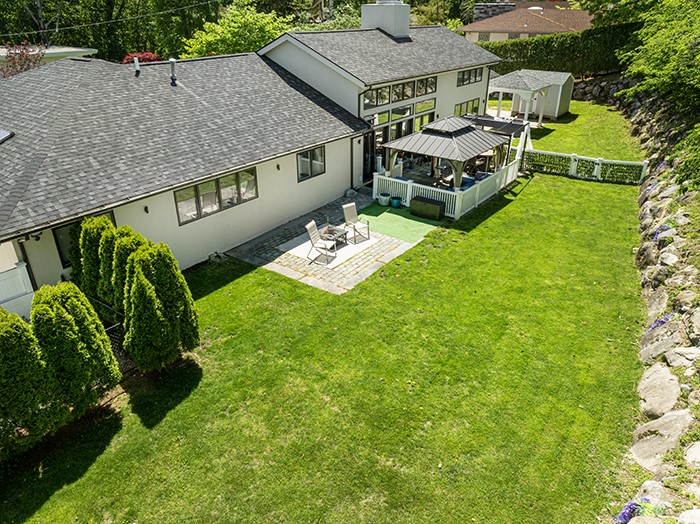 20 Woodland Terrace Providence, RI 02906 - Photo 46 of 50