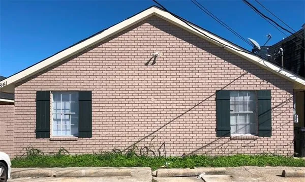 $1,100 | 7841 Symmes Avenue, Unit 4, New Orleans, LA 70127