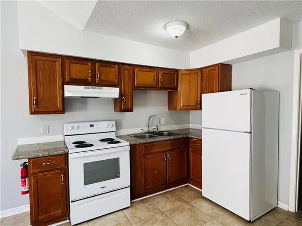 $1,100 | 7841 Symmes Avenue, Unit 4, New Orleans, LA 70127