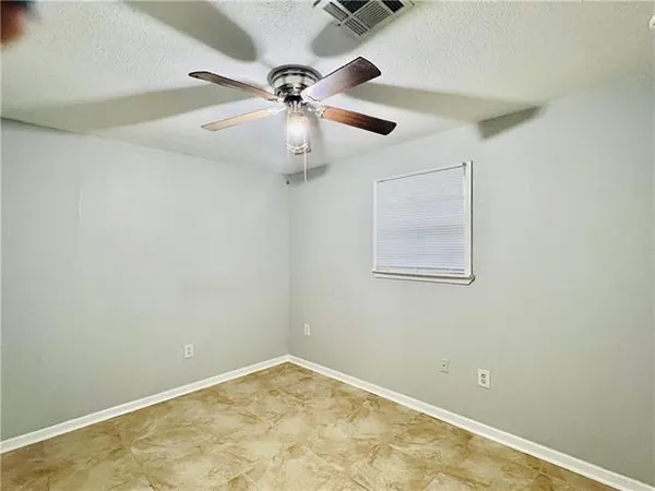 $1,100 | 7841 Symmes Avenue, Unit 4, New Orleans, LA 70127