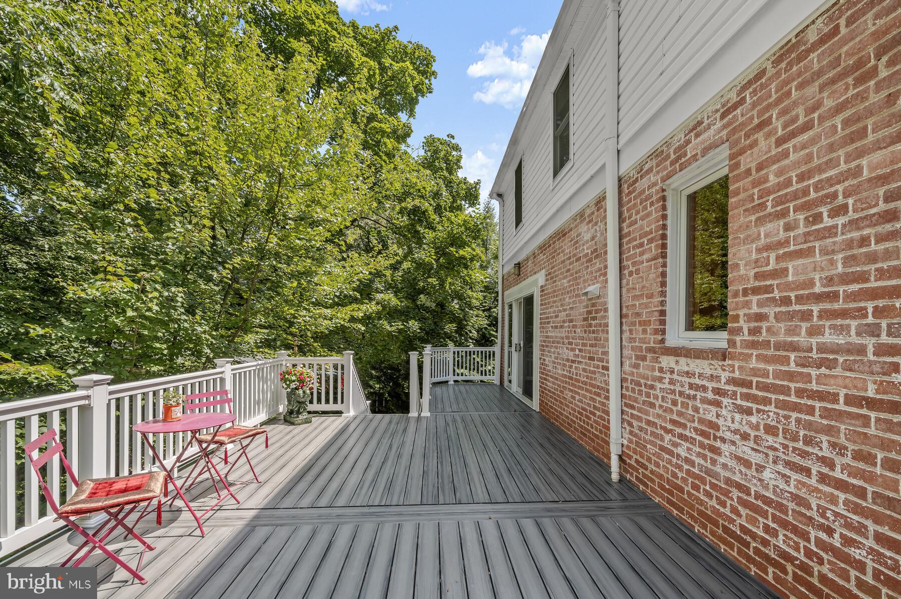 523 Ashford Road Silver Spring, MD 20910 - Photo 11 of 38 Huge deck