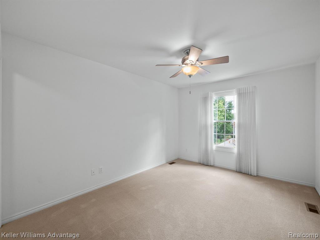 29157 Hemingway Drive Novi, MI 48377 - Photo 26 of 42