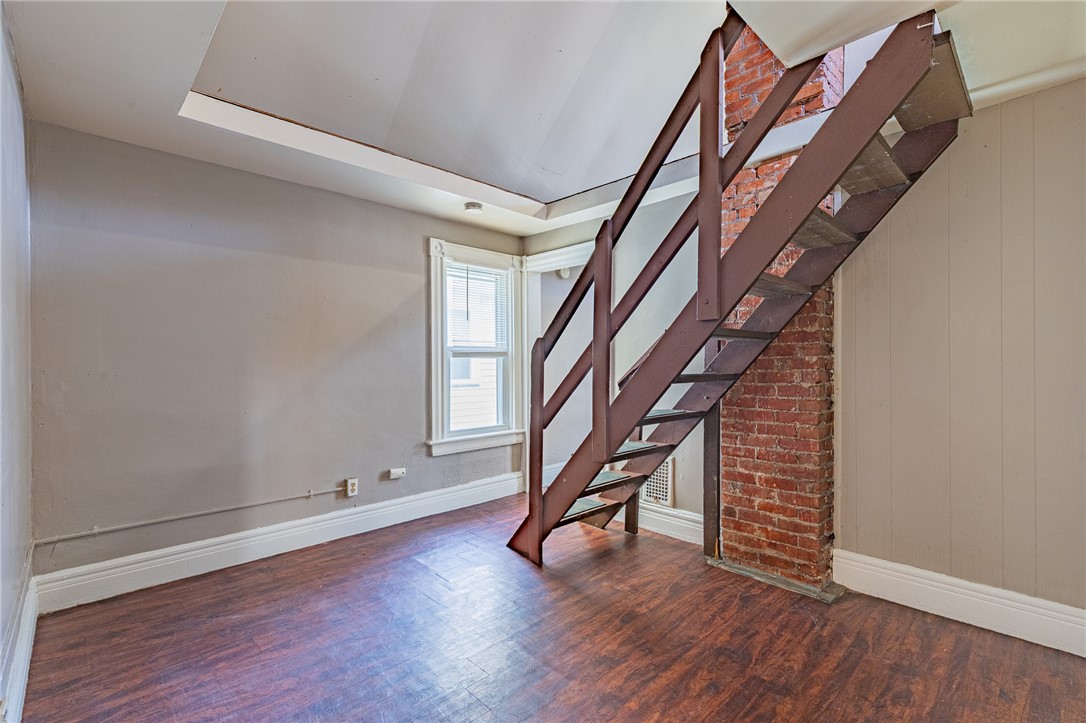 477 Parsells Avenue Rochester, NY 14609 - Photo 14 of 44