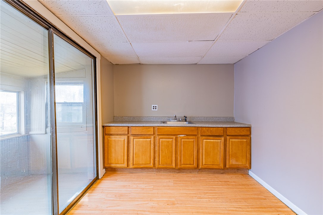 477 Parsells Avenue Rochester, NY 14609 - Photo 19 of 44