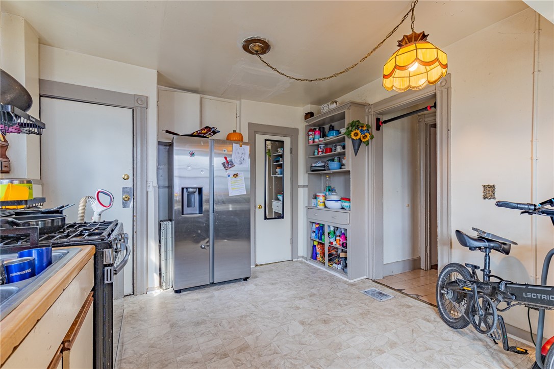 477 Parsells Avenue Rochester, NY 14609 - Photo 10 of 44