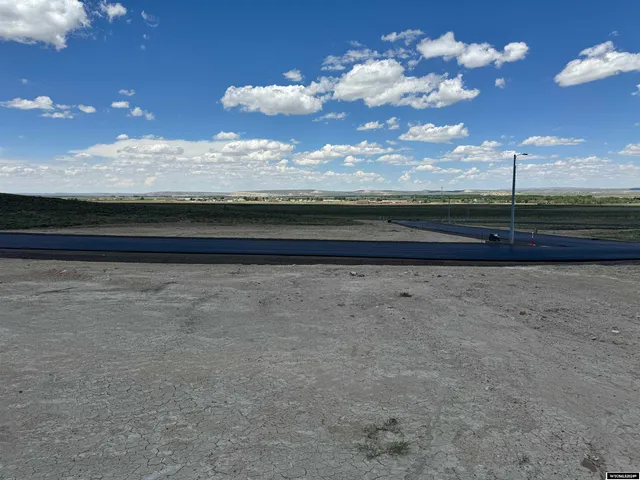 $73,920 | 401 Tiger Trout Drive, Saratoga, WY 82331