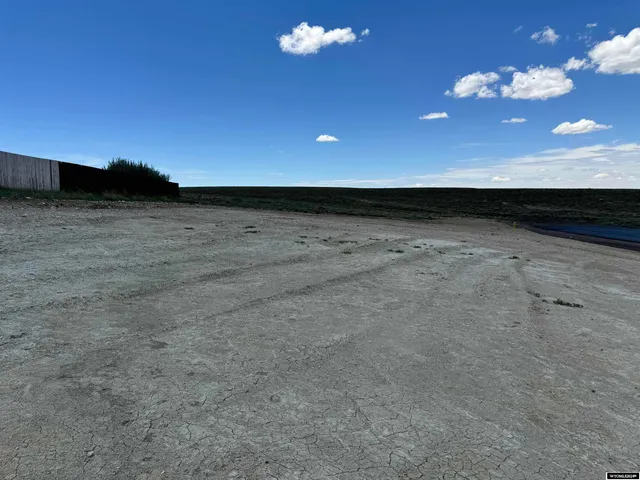 $73,920 | 401 Tiger Trout Drive, Saratoga, WY 82331