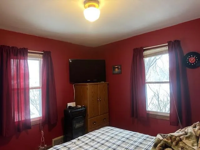 $305,000 | 6912 60th Avenue North, Crystal, MN 55428