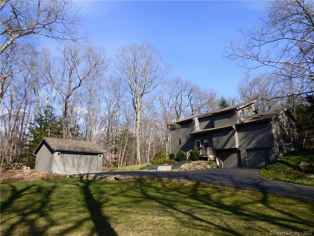 7 Banquo Brae Road Brookfield, CT 06804 - Photo 1 of 1