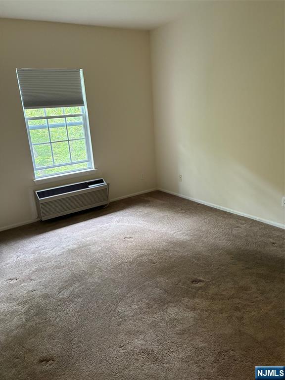 6303 Richmond Road West Milford, NJ 07480 - Photo 17 of 21