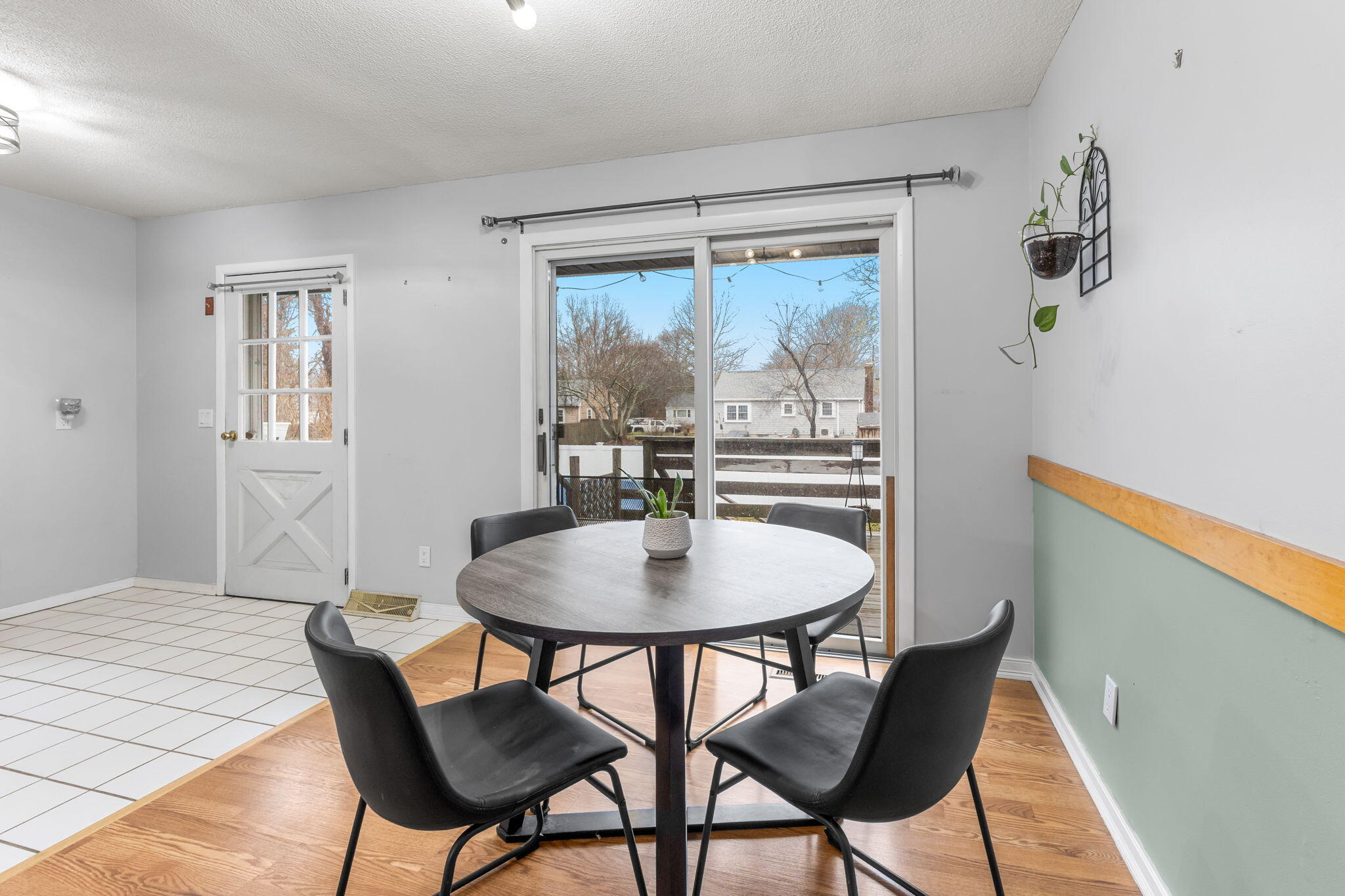 186 Walnut Street Hyannis, MA 02601 - Photo 14 of 23 Dining