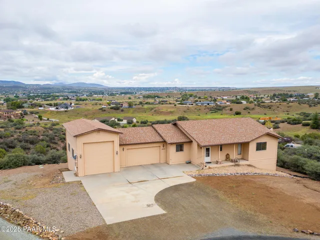 $585,000 | 14400 Sun Hill Trail, Dewey-Humboldt, AZ 86327
