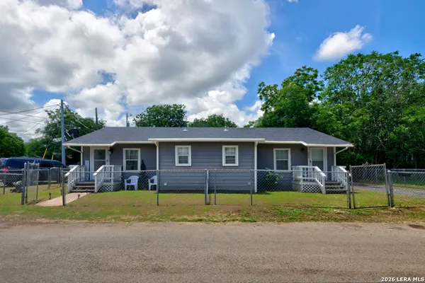 $220,000 | 502-504 Shannon Avenue, Seguin, TX 78155